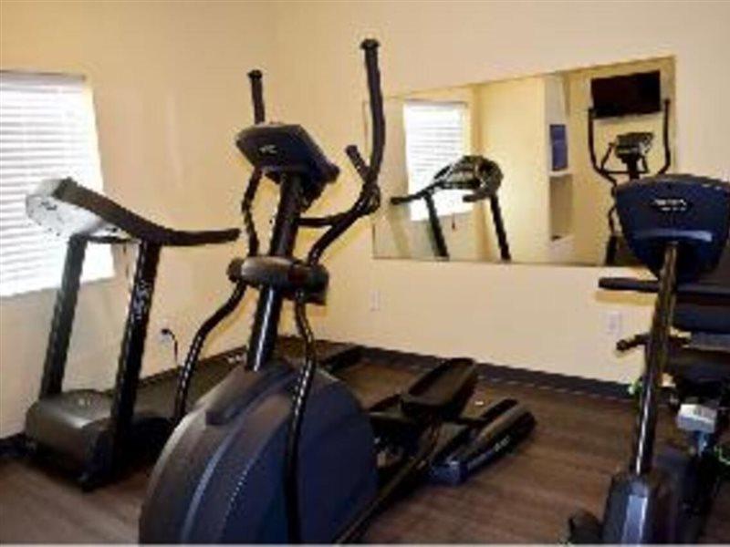Days Inn & Suites By Wyndham Augusta Near Fort Eisenhower Экстерьер фото
